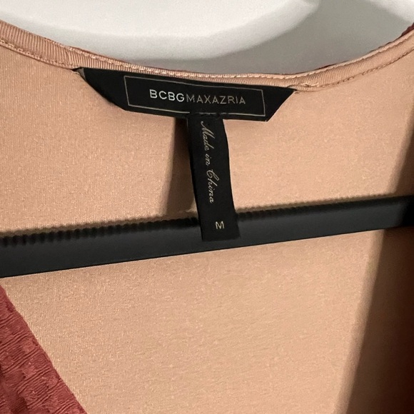 BCBG MAXAZRIA • KINLEY DRESS • TERRACOTTA - Picture 5 of 6